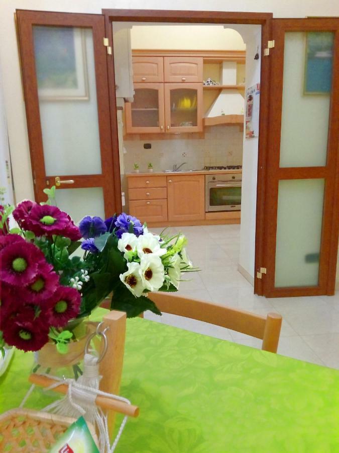 B&B Teresella เนเปิลส์ ภายนอก รูปภาพ